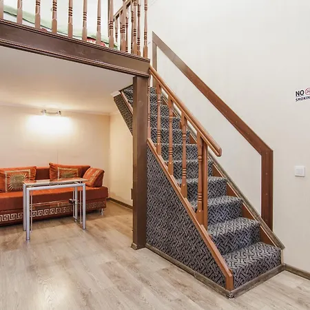 Apartment Lanzheronovskaya